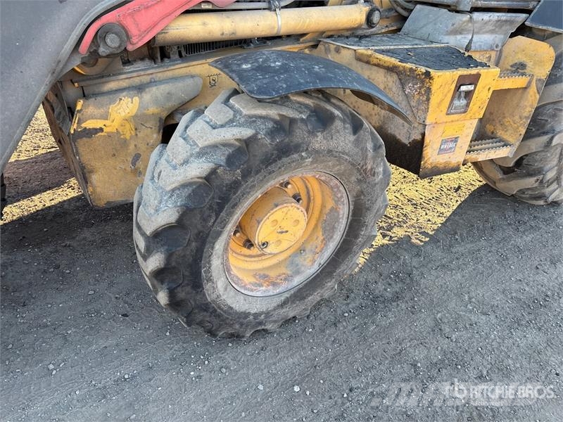 John Deere 410L Baggerlader