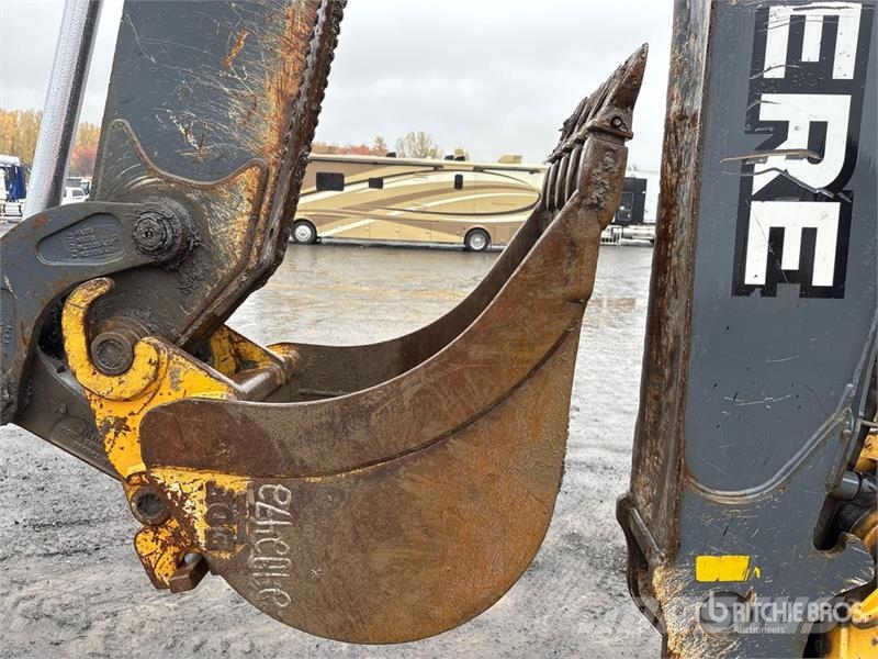 John Deere 410L TLB's
