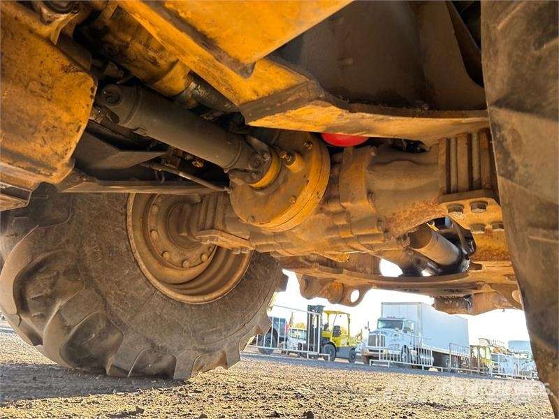 John Deere 410L Baggerlader