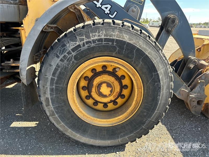 John Deere 444J Cargadoras sobre ruedas