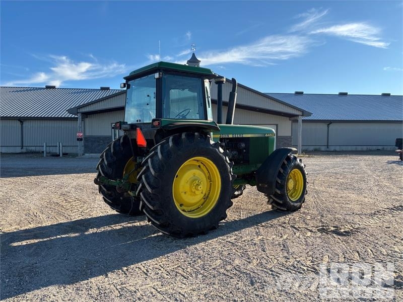 John Deere 4450 4WD Tractor Трактори