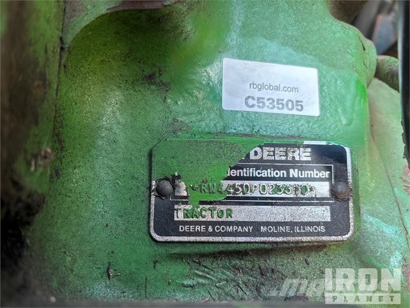 John Deere 4450 4WD Tractor Трактори