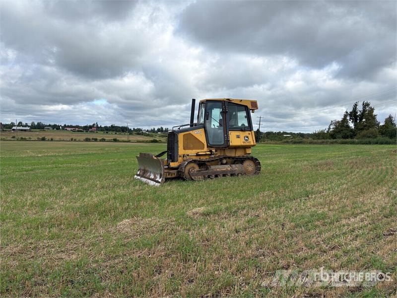 John Deere 450J LT بلدوزرات مجنزرة