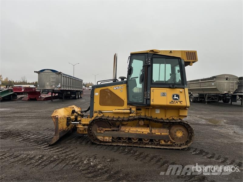 John Deere 450J LT Pásové dozéry
