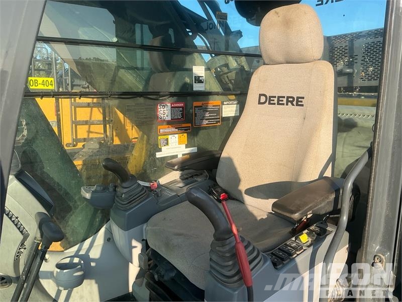 John Deere 470G LC Bandgrävare