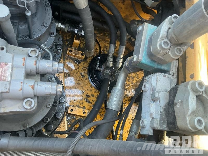 John Deere 470G LC Гусеничные экскаваторы