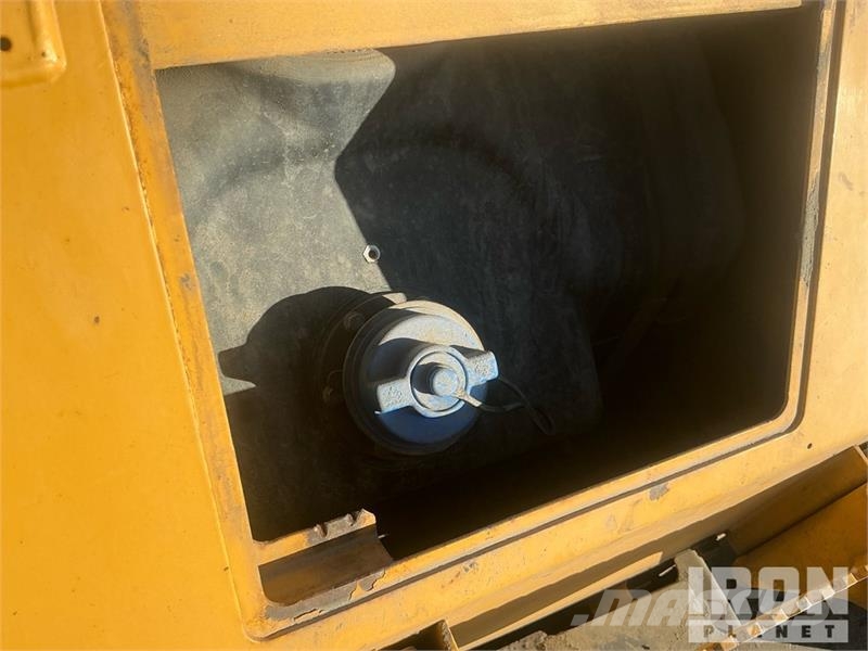John Deere 470G LC Гусеничные экскаваторы