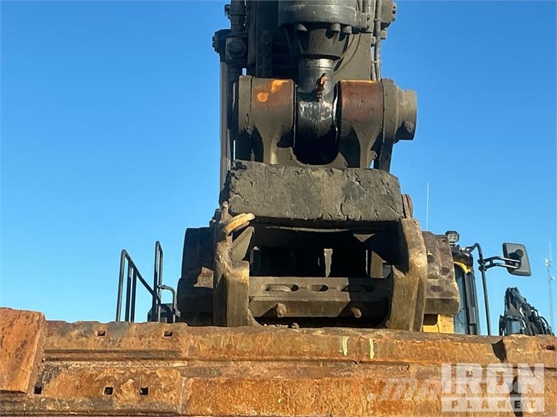 John Deere 470G LC Гусеничные экскаваторы