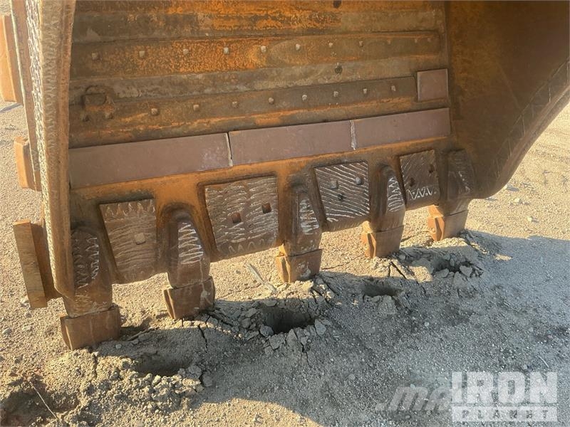 John Deere 470G LC Гусеничные экскаваторы