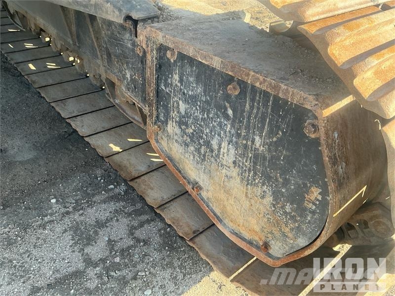 John Deere 470G LC Гусеничные экскаваторы
