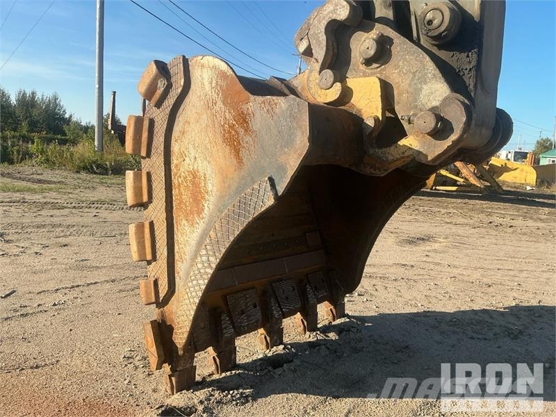 John Deere 470G LC Гусеничные экскаваторы