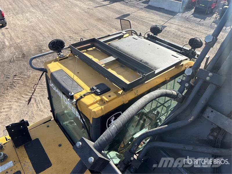 John Deere 470G Tracked Excavator Гусеничні екскаватори
