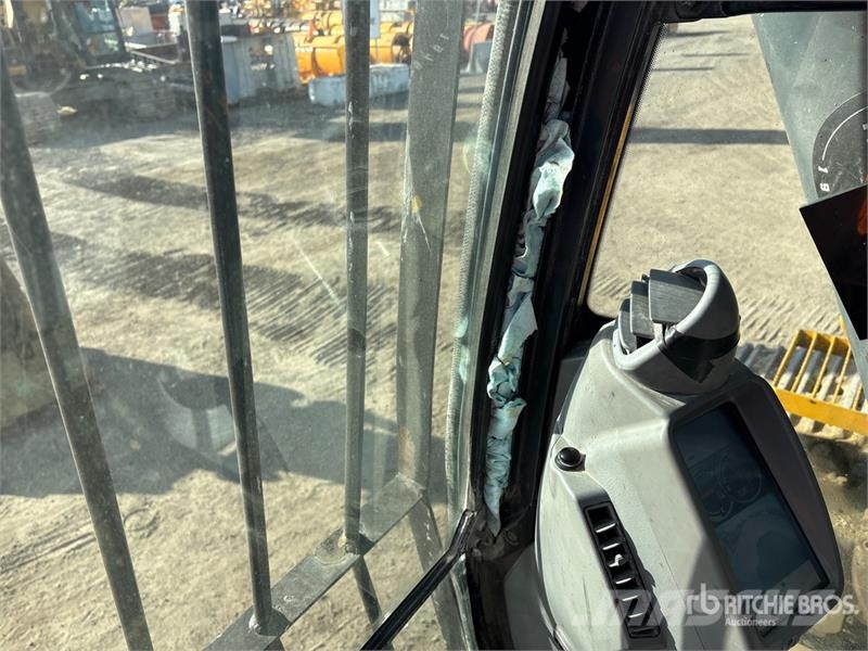 John Deere 470G Tracked Excavator Гусеничні екскаватори