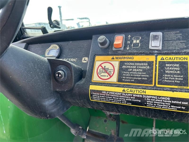 John Deere 4X2 TE Gator 4x2 Electric Utility Vehicle (Inopera Redskapsbärare