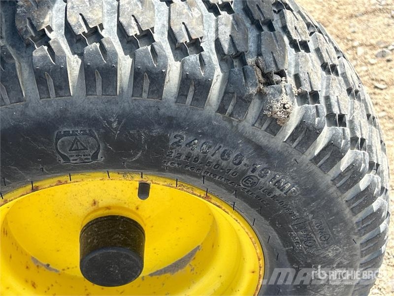 John Deere 4X2 TE Gator 4x2 Electric Utility Vehicle (Inopera Redskapsbärare