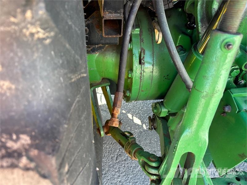 John Deere 5085M Traktorid