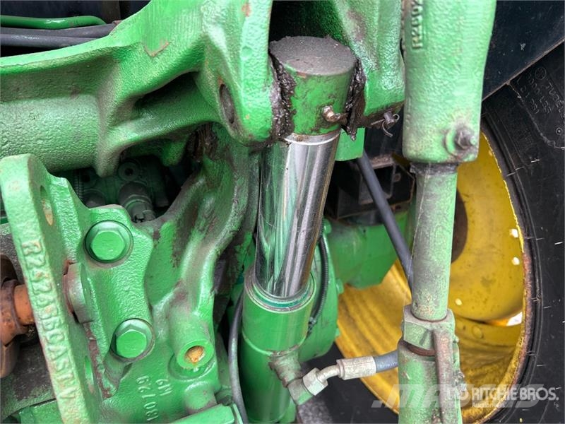 John Deere 5085M Τρακτέρ