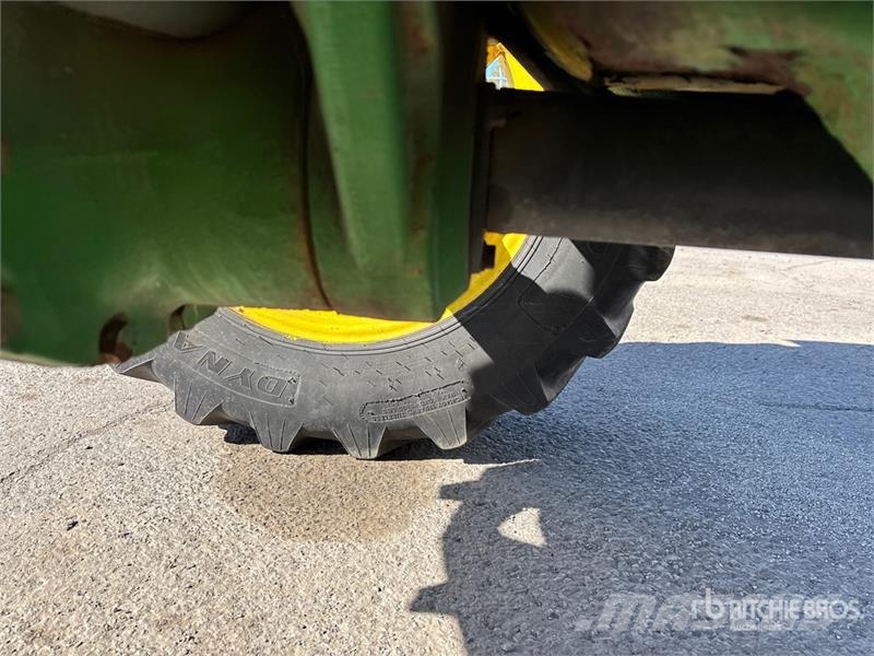 John Deere 5085M Traktorid