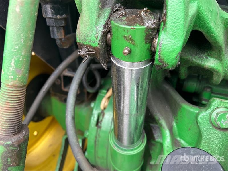 John Deere 5085M Τρακτέρ