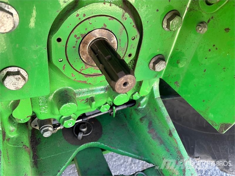 John Deere 5085M Traktorid