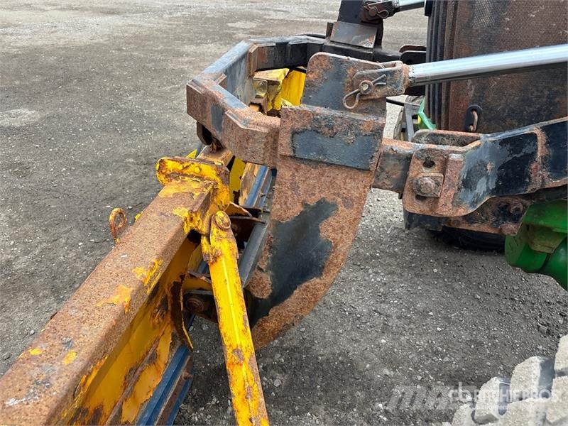John Deere 5100E Traktoren