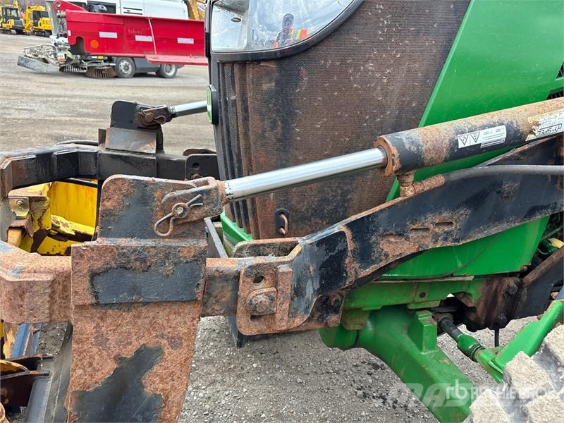 John Deere 5100E Traktoren