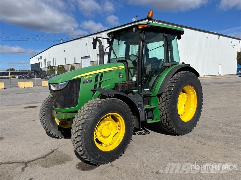 John Deere 5100M 4WD Tractor Traktoriai