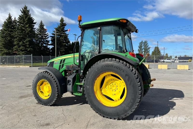 John Deere 5100M 4WD Tractor Traktoriai