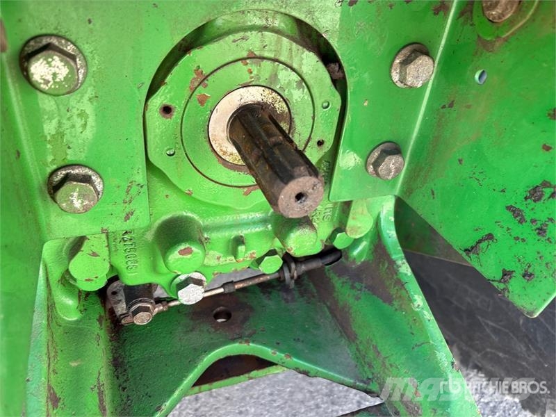 John Deere 5100M 4WD Tractor Traktoriai