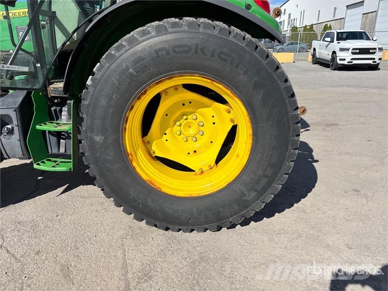 John Deere 5100M 4WD Tractor Traktoriai