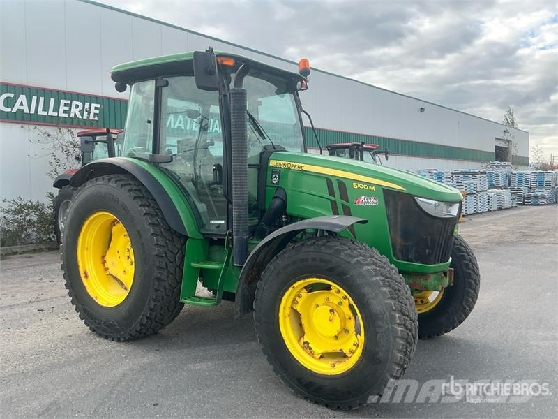 John Deere 5100M 4WD Tractor Traktorit