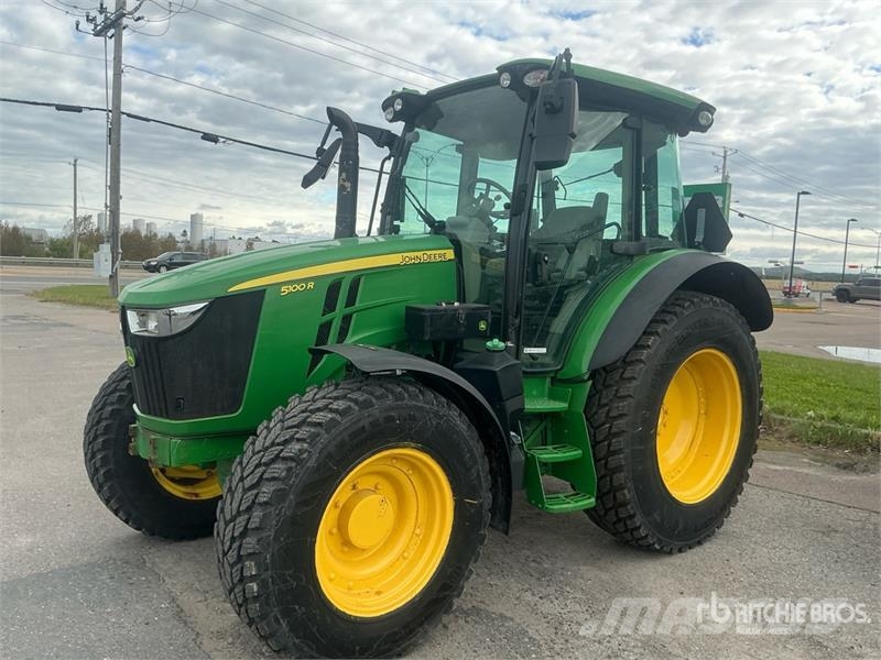 John Deere 5100R 4WD Tractor Traktorer