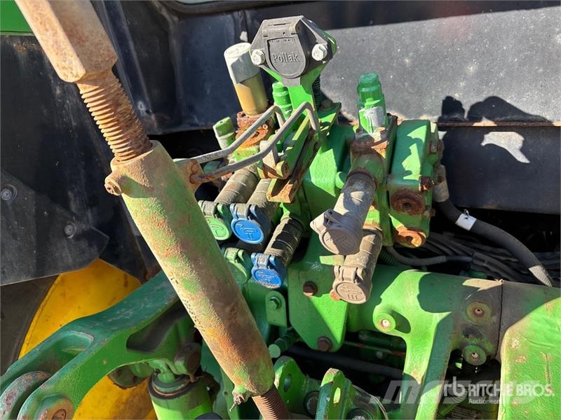 John Deere 5100R 4WD Tractor Traktoriai