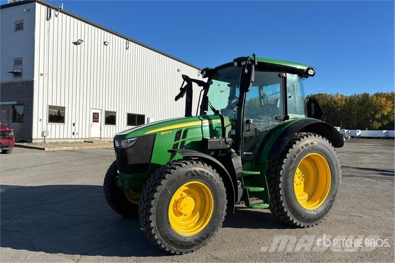 John Deere 5100R 4WD Tractor Traktoriai