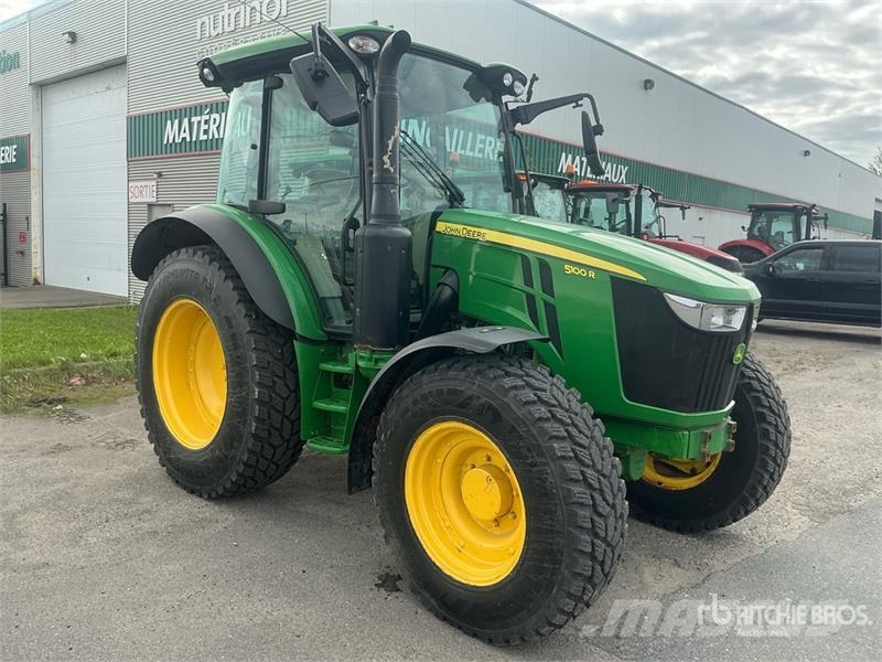 John Deere 5100R 4WD Tractor Traktorer