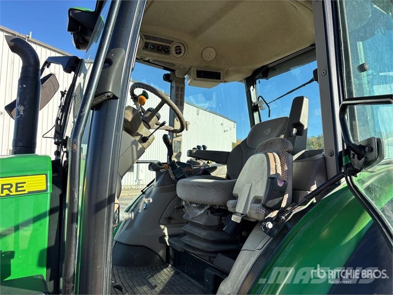 John Deere 5100R 4WD Tractor Traktoriai