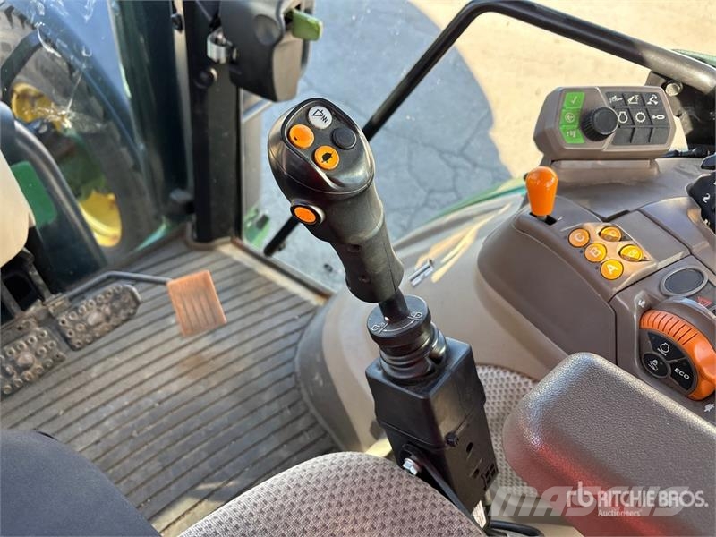 John Deere 5100R 4WD Tractor Traktoriai