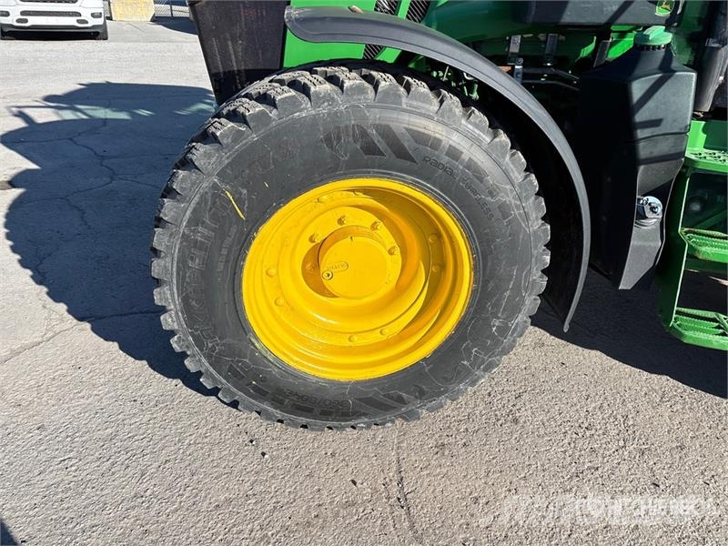 John Deere 5100R 4WD Tractor Traktoriai