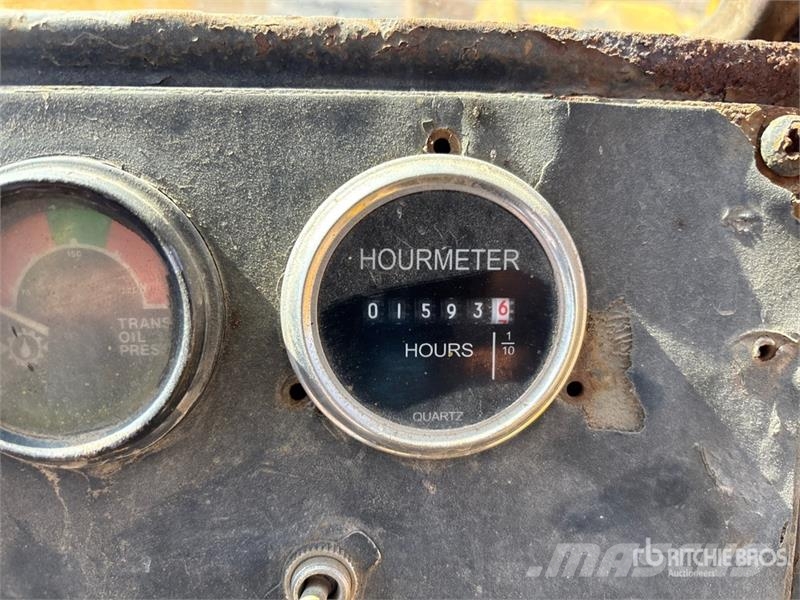 John Deere 544D Gumikerekes homlokrakodók
