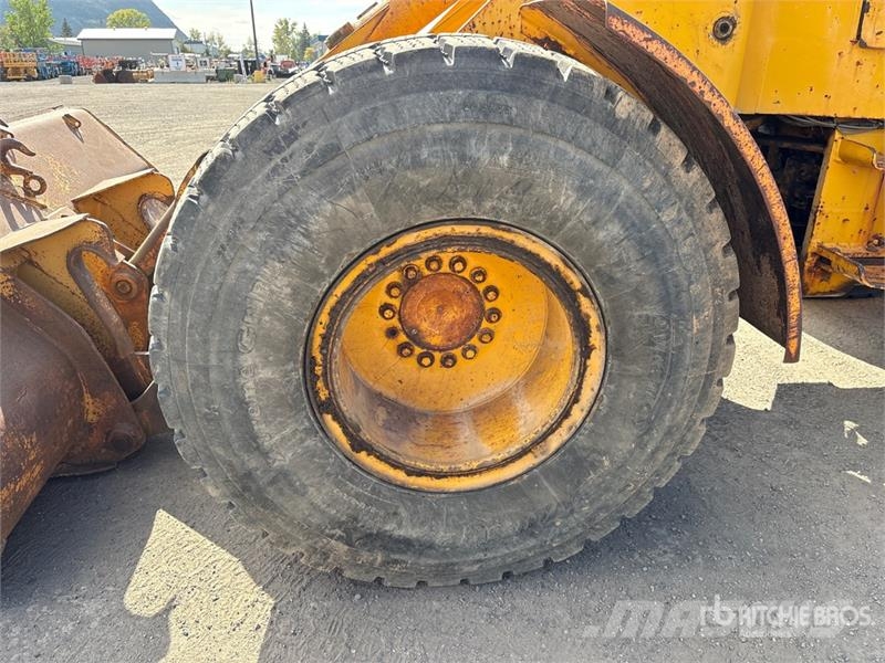 John Deere 544D Iekrāvēji uz riteņiem
