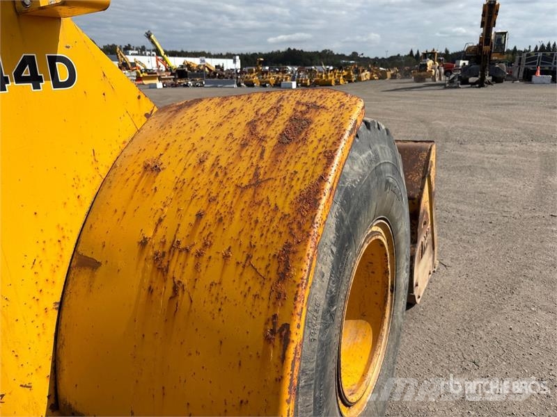 John Deere 544D Iekrāvēji uz riteņiem