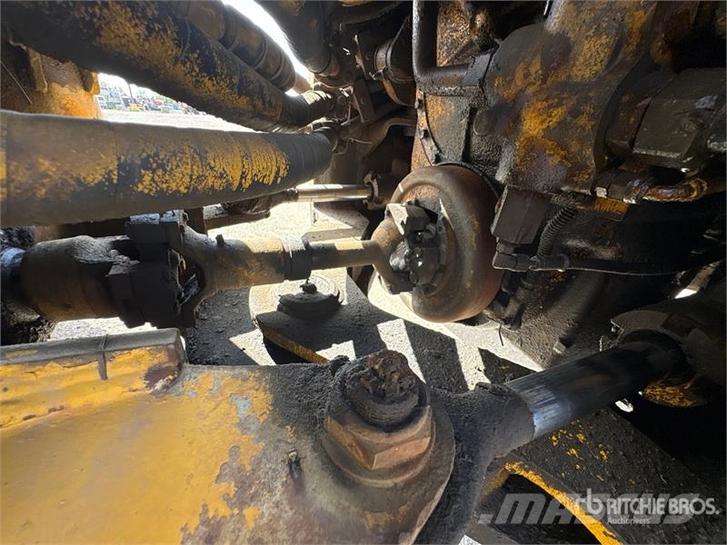 John Deere 544D Iekrāvēji uz riteņiem