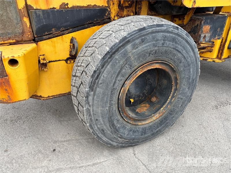 John Deere 544J Wheel Loader Фронтальні навантажувачі