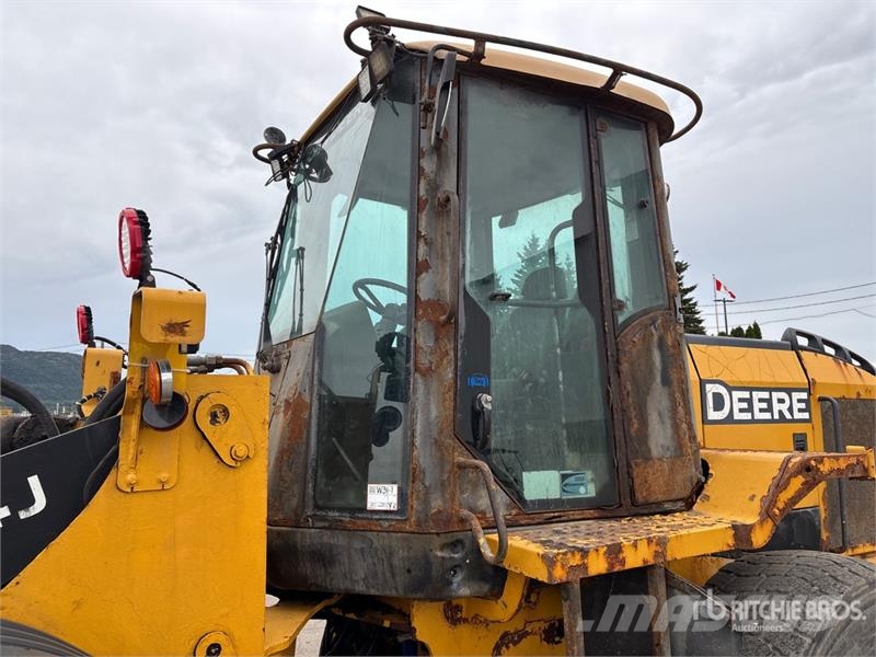 John Deere 544J Wheel Loader Фронтальні навантажувачі