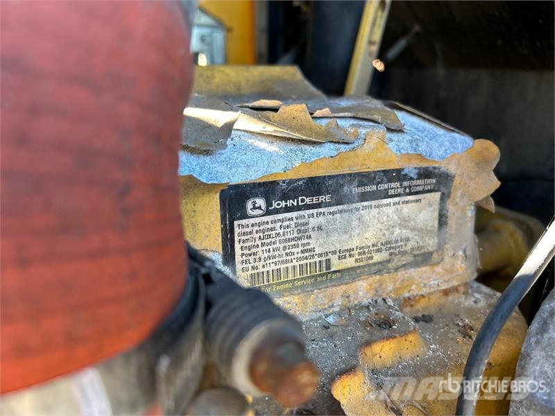 John Deere 544K Wheel Loader Gumikerekes homlokrakodók