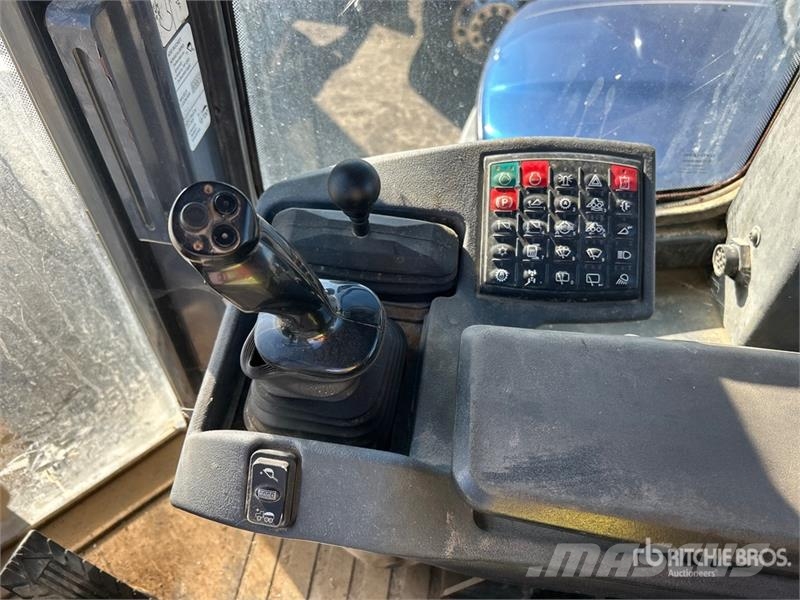 John Deere 544K Wheel Loader Gumikerekes homlokrakodók