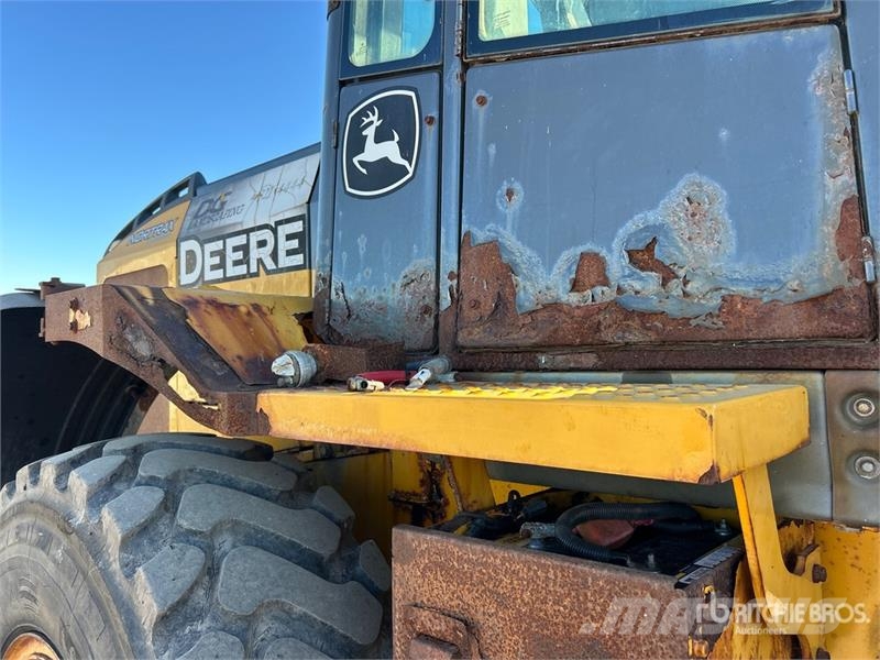 John Deere 544K Wheel Loader Gumikerekes homlokrakodók