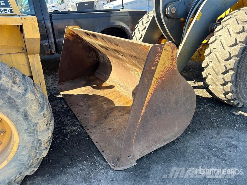 John Deere 544K Wheel Loader Gumikerekes homlokrakodók