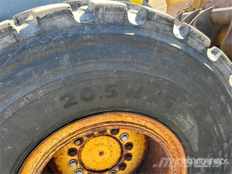 John Deere 544K Wheel Loader Gumikerekes homlokrakodók