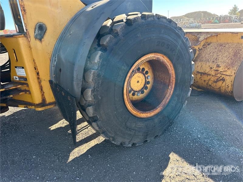 John Deere 544K Wheel Loader Gumikerekes homlokrakodók